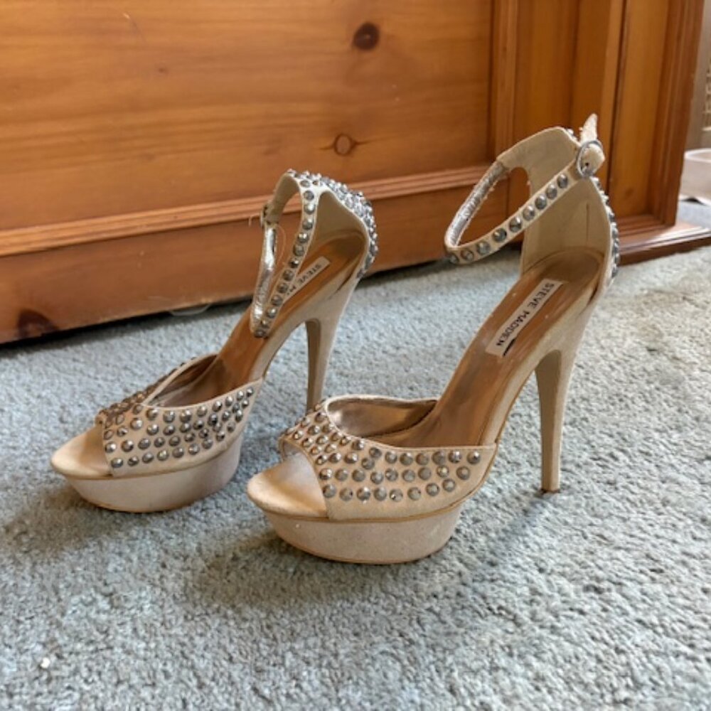Ladies Tan w/ Chrystal Studs Platform Heels by Steve Madden